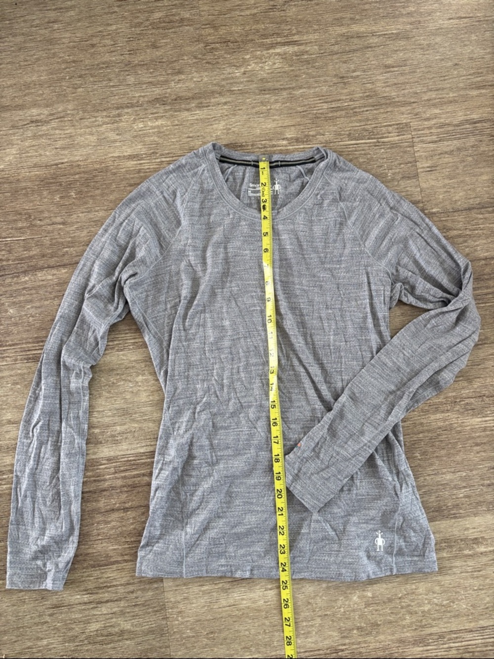Smartwool Heather Gray Long Sleeve Base Layer. Size Medium.